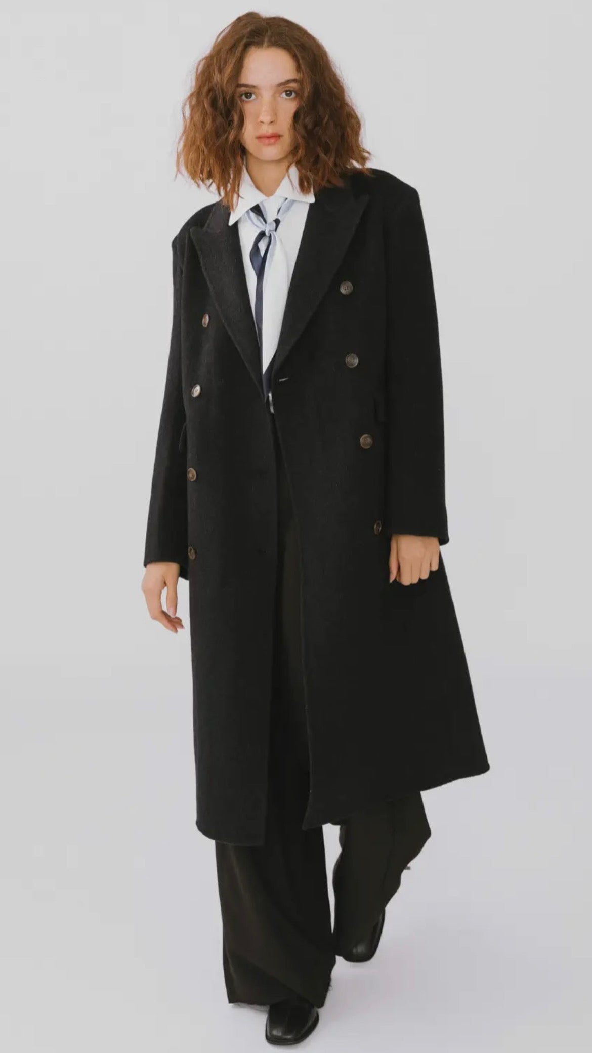 Manteau long en laine à double boutonnage noir