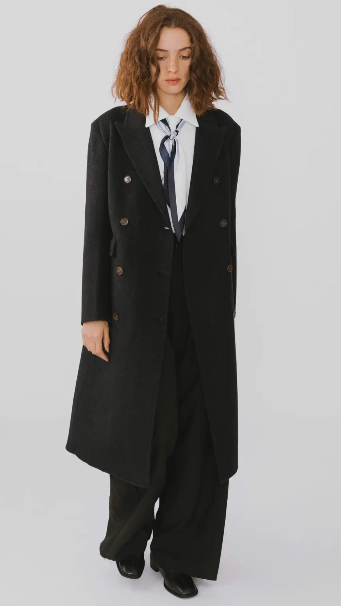 Manteau long en laine à double boutonnage noir