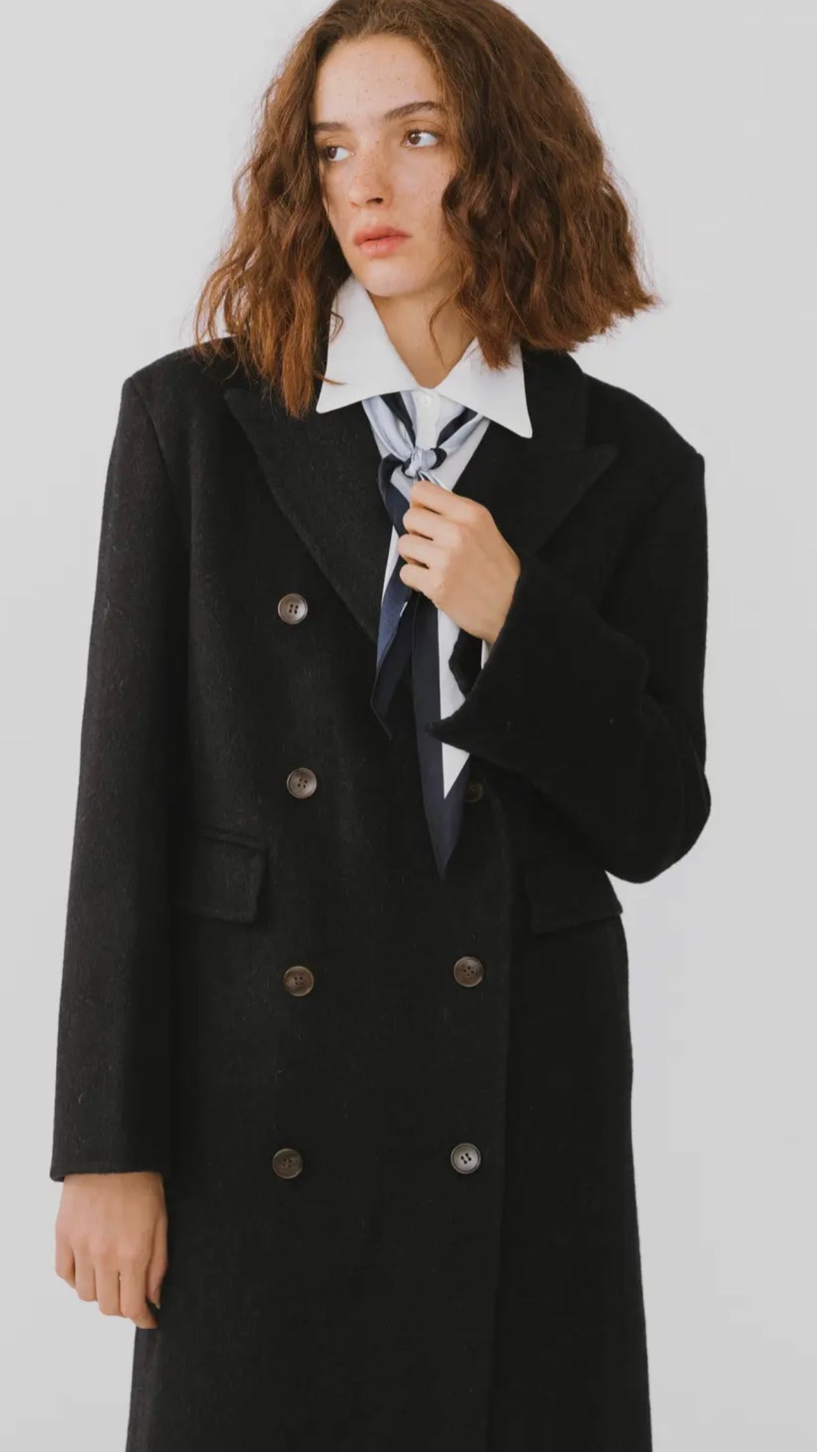 Manteau long en laine à double boutonnage noir